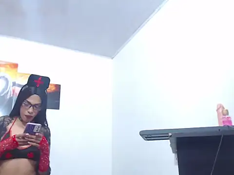 Snapshot of cellesthee chatting on February 25, 2026, 11:04 pm cellesthee online show from February 25, 2026, 11:04 pm