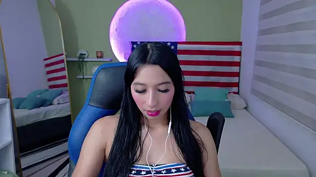 Snapshot of ivvoncute chatting on June 13, 2026, 1:36 am ivvoncute online show from June 13, 2026, 1:36 am