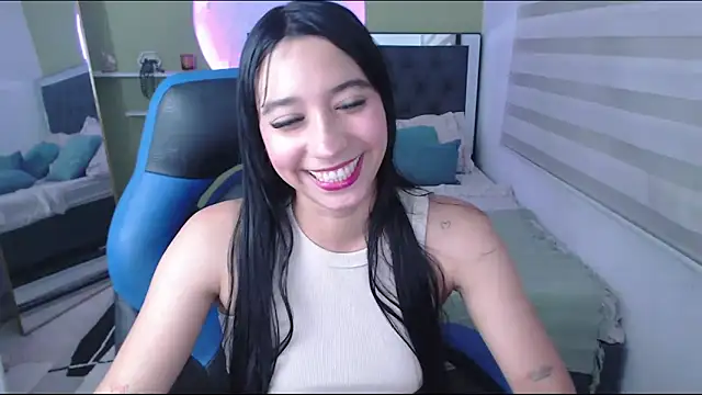Snapshot of ivvoncute chatting on June 2, 2026, 1:27 am ivvoncute online show from June 2, 2026, 1:27 am