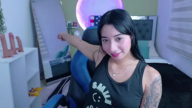 Snapshot of ivvoncute chatting on July 16, 2026, 1:13 am ivvoncute online show from July 16, 2026, 1:13 am