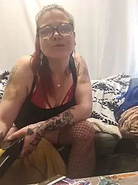 Snapshot of Sexymilf6992 chatting on May 21, 2026, 10:07 pm Sexymilf6992 online show from May 21, 2026, 10:07 pm