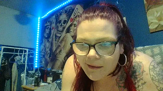 Snapshot of Sexymilf6992 chatting on March 13, 2026, 8:41 am Sexymilf6992 online show from March 13, 2026, 8:41 am
