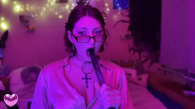 Snapshot of VelvetLiquorrr chatting on February 25, 2026, 2:56 am VelvetLiquorrr online show from February 25, 2026, 2:56 am