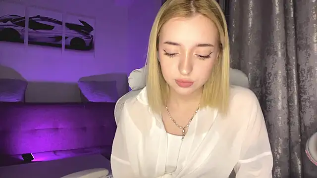 EllianaMiller online show from February 28, 2026, 4:17 pm