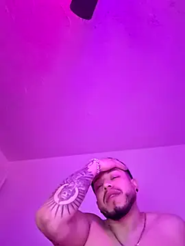 Snapshot of Daddyymamii chatting on March 1, 2026, 6:41 pm Daddyymamii online show from March 1, 2026, 6:41 pm