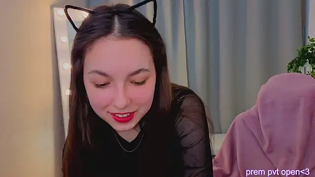 BellaThery online show from March 3, 2026, 9:27 am