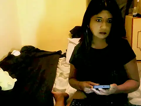 Snapshot of IndianPleasures21 chatting on April 21, 2026, 6:14 pm IndianPleasures21 online show from April 21, 2026, 6:14 pm