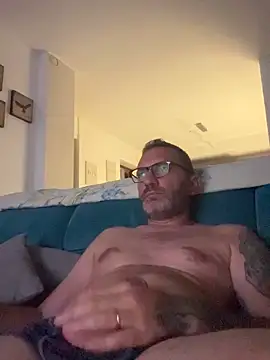 Snapshot of ivandotato23 chatting on June 17, 2026, 9:03 pm ivandotato23 online show from June 17, 2026, 9:03 pm