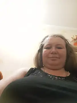 Snapshot of KiraStanton chatting on June 23, 2026, 1:14 am KiraStanton online show from June 23, 2026, 1:14 am