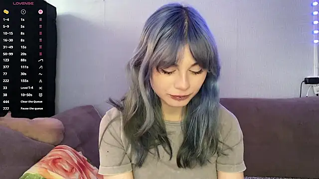 Emmibrilson online show from April 8, 2026, 12:28 pm