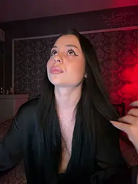 Olivia Noor online show from May 19, 2026, 1:56 am
