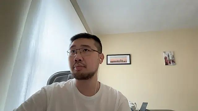 jasonryu2025 online show from April 5, 2026, 11:06 am