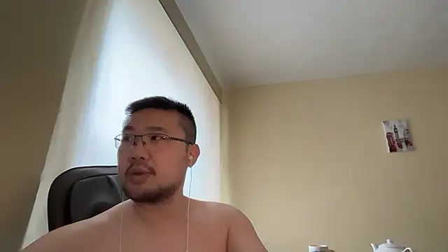 jasonryu2025 online show from March 11, 2026, 10:31 am