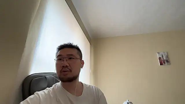 jasonryu2025 online show from March 15, 2026, 11:50 am