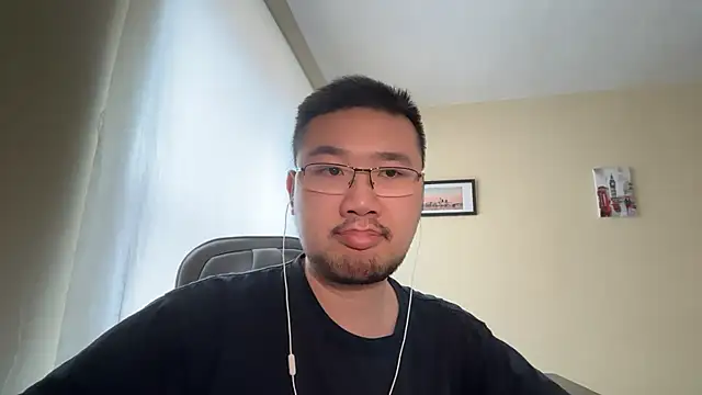jasonryu2025 online show from May 5, 2026, 11:13 am