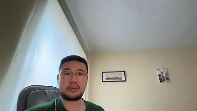 jasonryu2025 online show from May 3, 2026, 9:47 am