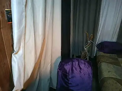 Snapshot of Conmasterxxx chatting on May 9, 2026, 11:13 am Conmasterxxx online show from May 9, 2026, 11:13 am