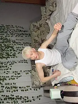 TwinkRyder online show from March 10, 2026, 12:31 pm