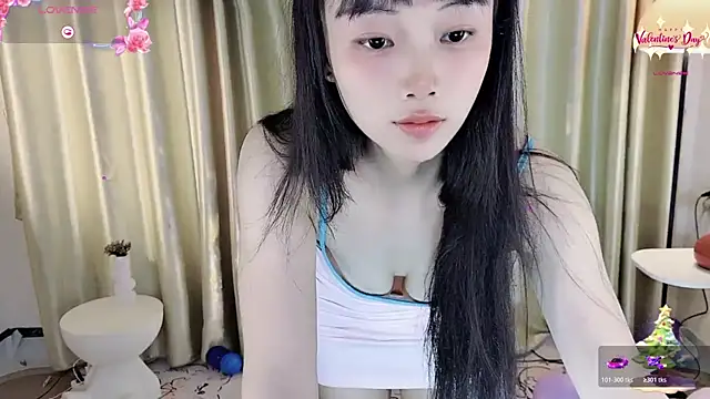 Snapshot of okyssa chatting on April 19, 2026, 3:57 pm okyssa online show from April 19, 2026, 3:57 pm