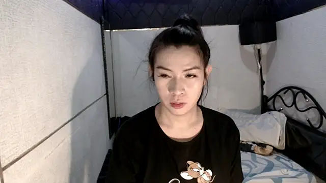 Snapshot of Kimwhitets chatting on July 23, 2026, 5:49 am Kimwhitets online show from July 23, 2026, 5:49 am