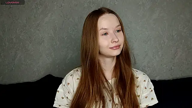 Snapshot of LeslieShay chatting on February 21, 2026, 5:15 pm LeslieShay online show from February 21, 2026, 5:15 pm