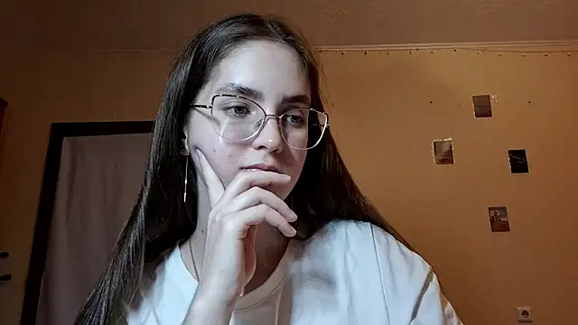 Snapshot of Katelemon chatting on May 1, 2026, 3:28 pm Katelemon online show from May 1, 2026, 3:28 pm