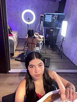Ambarina  online show from April 30, 2026, 11:39 am