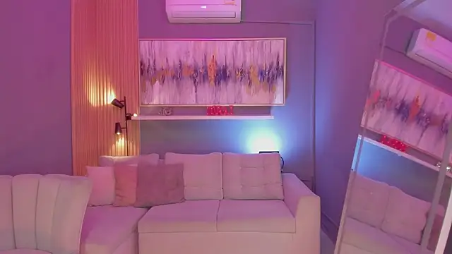 janinne lu online show from April 15, 2026, 11:38 am