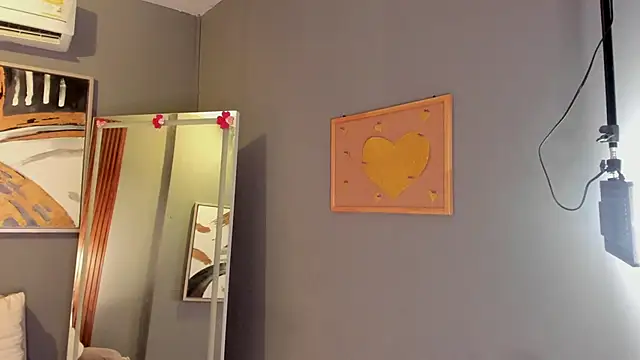 cailing  online show from March 24, 2026, 10:59 am