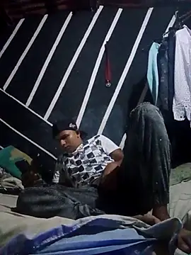 zeus23cm1 online show from February 25, 2026, 5:51 am