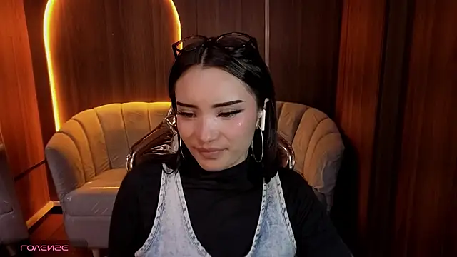 Snapshot of Daphne_nicole_b chatting on May 31, 2026, 1:06 pm Daphne nicole b online show from May 31, 2026, 1:06 pm