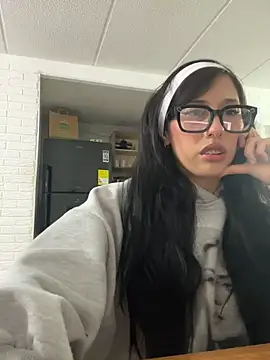 susi chimm online show from March 10, 2026, 1:20 am