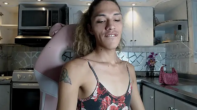 Snapshot of CrisOzzz chatting on March 1, 2026, 6:52 pm CrisOzzz online show from March 1, 2026, 6:52 pm