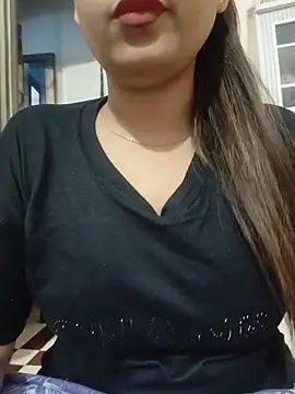 Snapshot of Shanaya-Hotty chatting on July 6, 2026, 10:23 pm Shanaya-Hotty online show from July 6, 2026, 10:23 pm