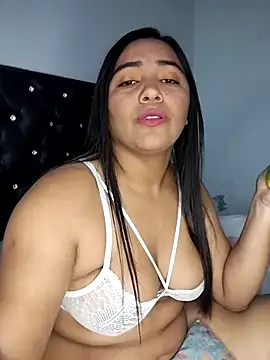 Snapshot of Milow1 chatting on February 22, 2026, 4:08 pm Milow1 online show from February 22, 2026, 4:08 pm