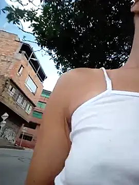 sandy 11  online show from April 1, 2026, 7:55 pm