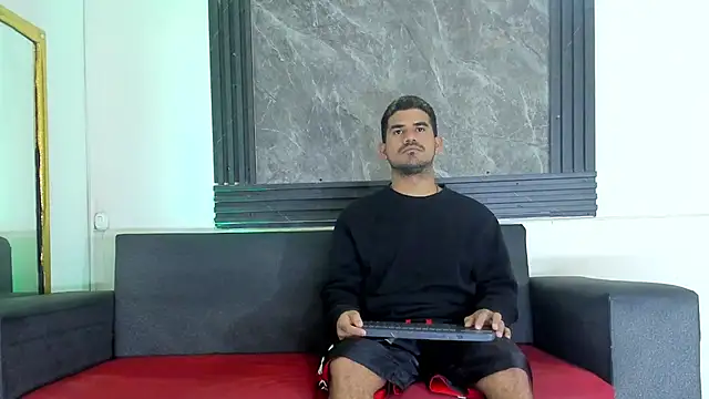 Latins on fire online show from April 8, 2026, 11:44 am