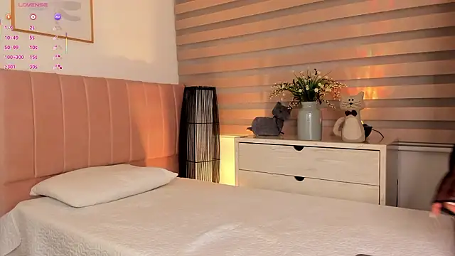 Snapshot of missnataly chatting on February 25, 2026, 12:16 pm missnataly online show from February 25, 2026, 12:16 pm