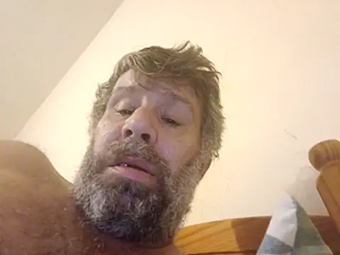 stud2512 online show from February 26, 2026, 11:38 pm