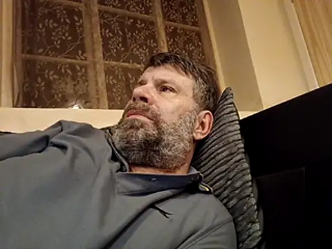 stud2512 online show from April 2, 2026, 8:48 pm