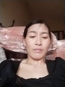 lris-Beauty77 online show from March 23, 2026, 3:23 pm