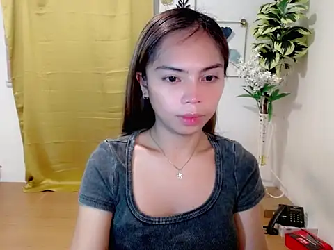 Snapshot of ur_asianhotleah chatting on March 16, 2026, 8:33 pm ur asianhotleah online show from March 16, 2026, 8:33 pm