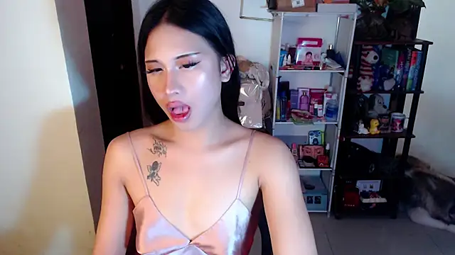 sweetasian zoe online show from April 12, 2026, 5:49 pm