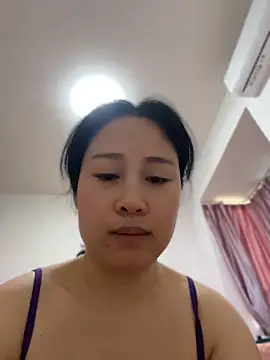 kate-kaixin online show from April 16, 2026, 10:56 pm