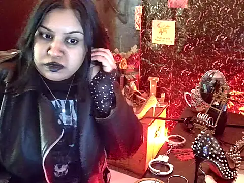 Snapshot of MistressMileenaMiami chatting on July 25, 2026, 6:32 am MistressMileenaMiami online show from July 25, 2026, 6:32 am
