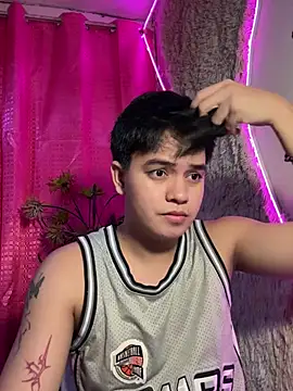 Snapshot of urbigcutienasio chatting on August 5, 2026, 3:28 pm urbigcutienasio online show from August 5, 2026, 3:28 pm
