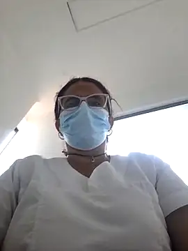 Lorenaluna online show from March 27, 2026, 2:51 pm