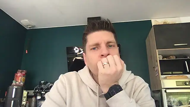 Minmoi1984 online show from February 25, 2026, 8:58 am