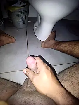 casadosafadoooo online show from April 18, 2026, 7:58 pm