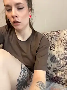 Snapshot of DivaAurumX chatting on March 2, 2026, 11:06 am DivaAurumX online show from March 2, 2026, 11:06 am